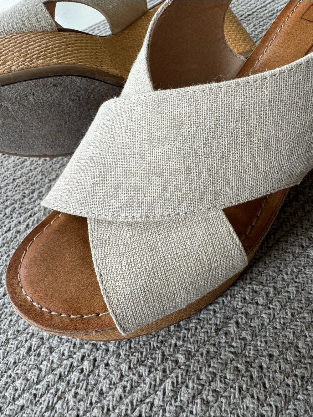 DV by Dolce Vita Natural Linen Crossover Slingback Wedge Sandals Sz 8